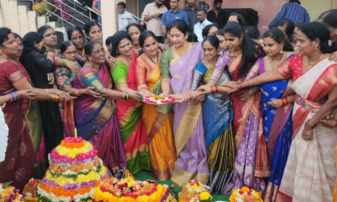 Bathukamma celebrations at secunderabad