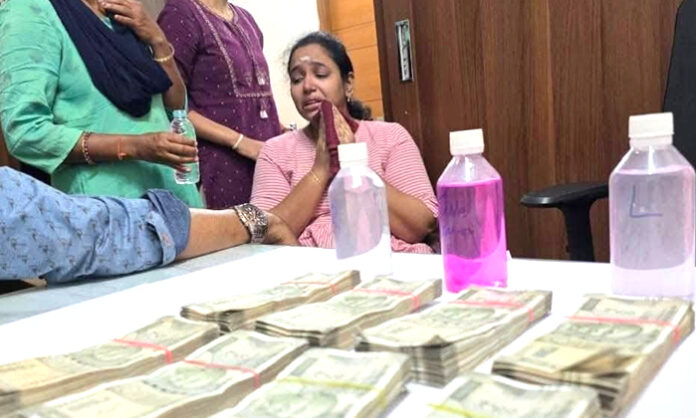 Narsingi Town Planning Officer maniharika caught by acb taking 4 lakh bribe