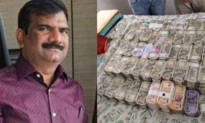 acb raids electricity officer house