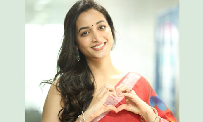 Heroine Srinidhi Shetty Photo Gallery
