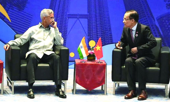 double-standards-on-oil-jaishankar-meeting double standards on oil jaishankar meeting