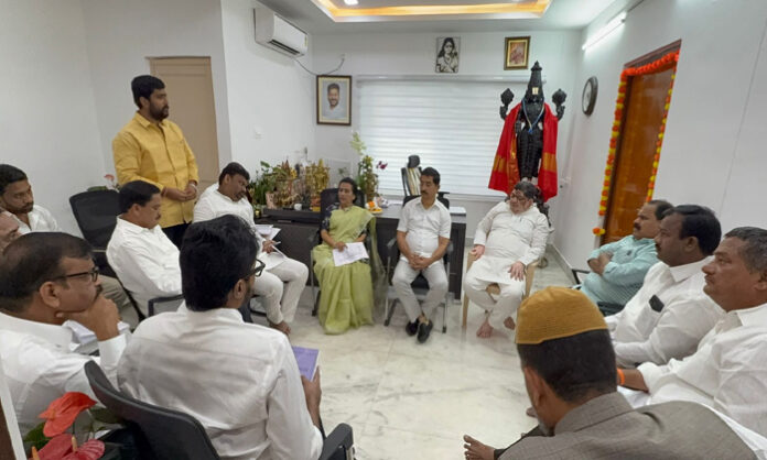 Key meeting led by Ponnam Prabhakar Key meeting led by Ponnam Prabhakar