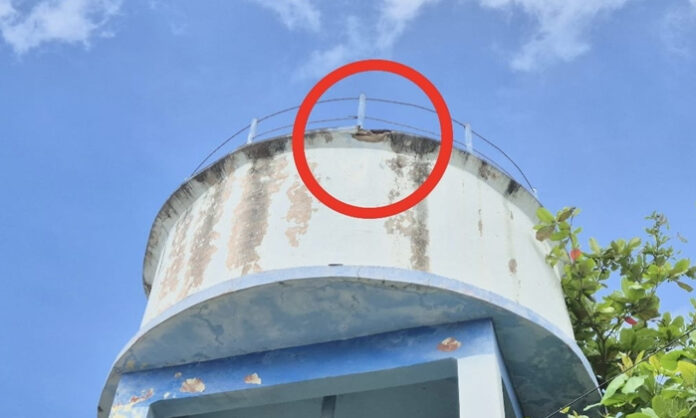 Water tank in dilapidated condition in Gundlapochampally Water tank in dilapidated condition in Gundlapochampally