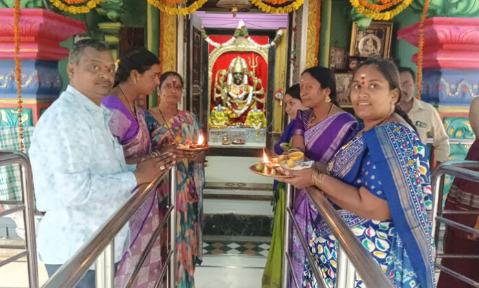 Karthika-Deepotsavam-Mallikarjuna-Swamy-Temple-in-Marpadaga