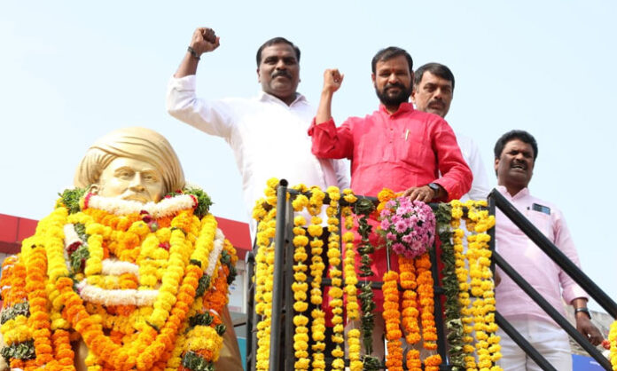 Tribute program to Mahatma Jyotirao Phule on his 135th death anniversary at LB Nagar with leaders and social activists