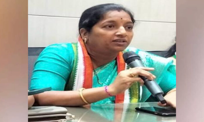 Caste and income certificates must be provided