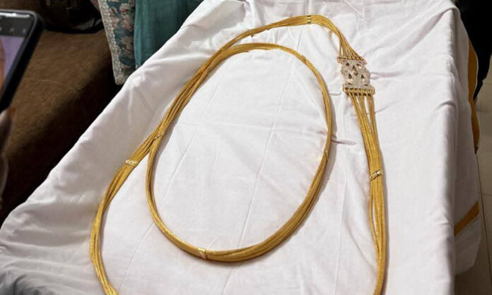 4 crore diamond yajna offering to Srivaru