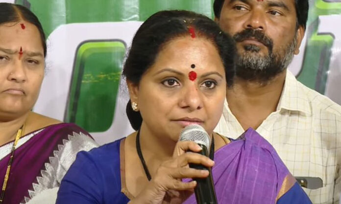 kavitha-jagruti-janam-bata-padayatra-telangana-public-response