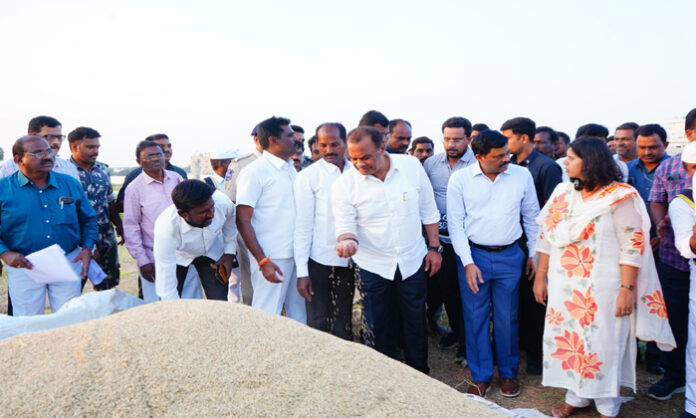 Inspection of grain purchasing center
