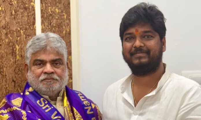 naveen yadav with gaddam prasad kumar