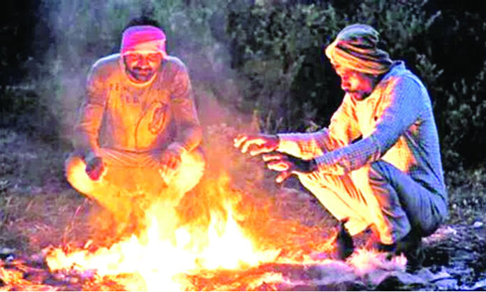 Cold wave conditions intensify across Telangana as northern winds lower temperatures and yellow alert is issued for multiple districts.