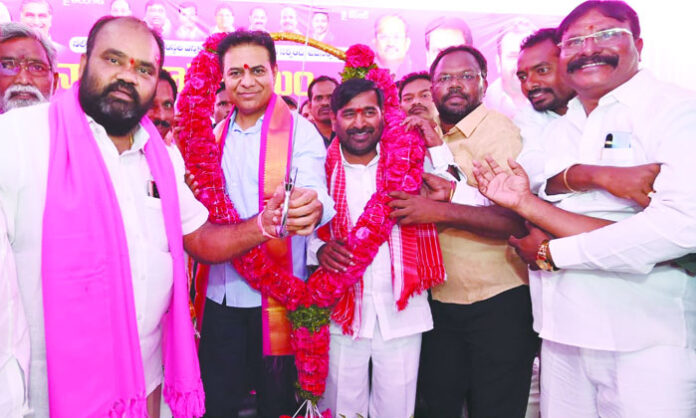 BRS Working President KTR addressing a public meeting in Nalgonda criticizing the Congress government over farmers and Krishna waters