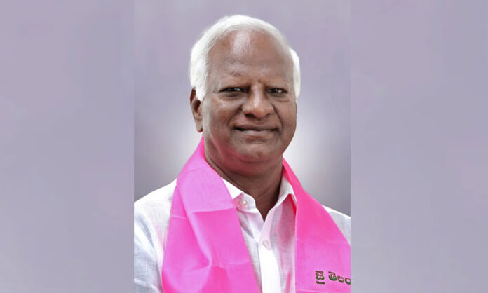 MLA Kadiyam Srihari clarifies that he is still in the BRS and denies rumours of joining the Congress party.