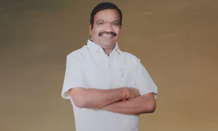 Palusa Shankar Goud District President Sahithi Kala Vedika delivering New Year 2026 message in Wanaparthy