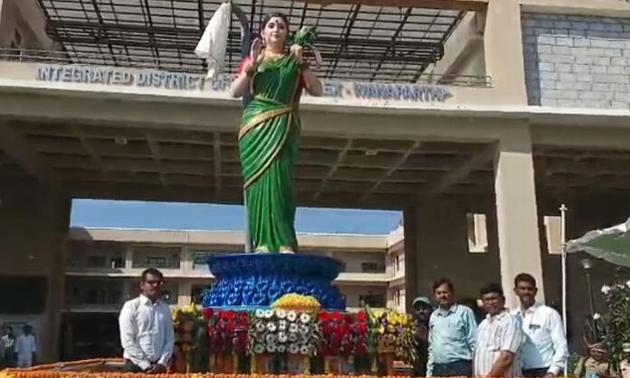 Telangana Talli statue unveiled at IDOC Wanaparthy by District Forest Officer Arvind Prasad Reddy, symbolizing Telangana’s cultural heritage and identity.
