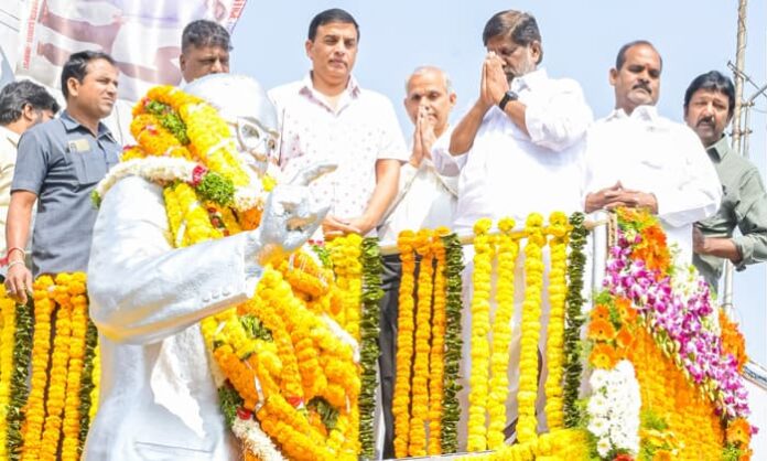 telangana deputy cm at ambedkar statue in lower tank bund