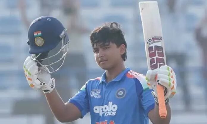 centuries @ Vijay Hazare Trophy