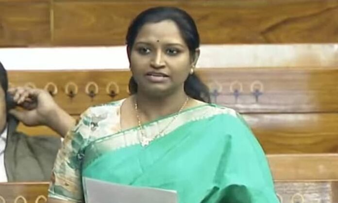 mp kadiyam kavya fire on central government