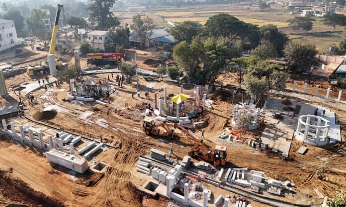 minister ponguleti told about development works in medaram