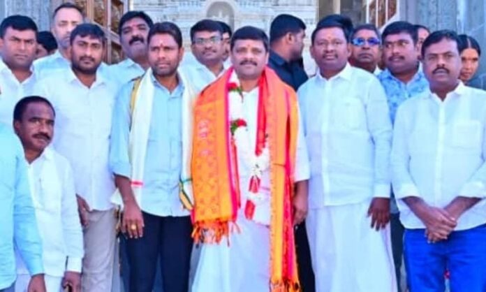 teenmar mallanna in yadagirigutta temple