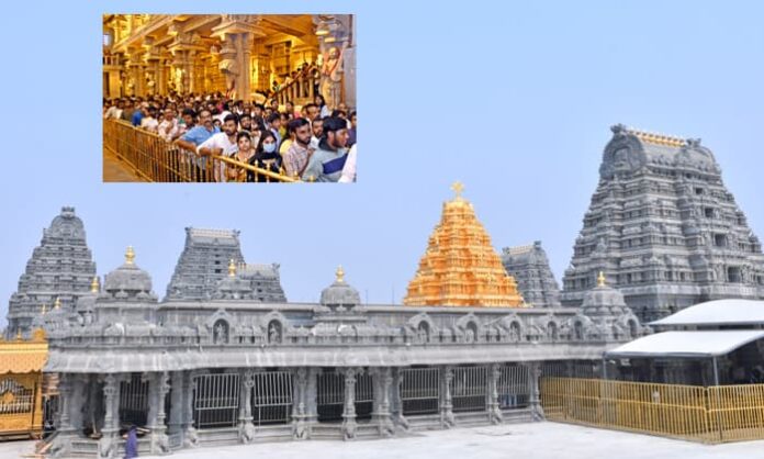 Dress code should be made mandatory for temple staff