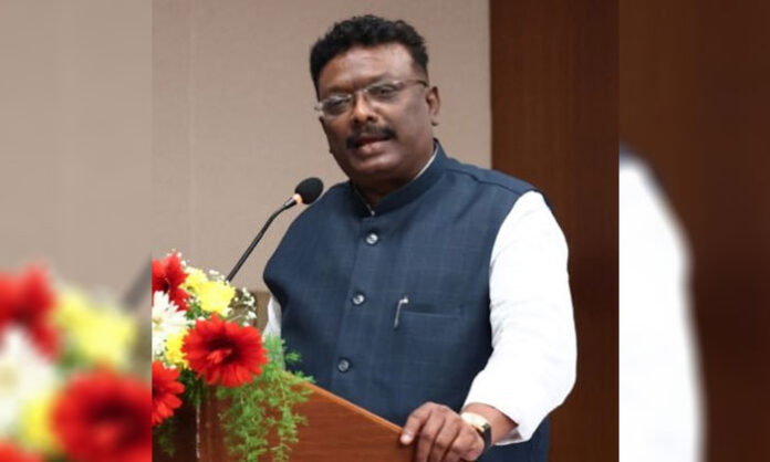 Dasoju Sravan writes an open letter to Congress leader Rahul Gandhi, criticizing Telangana Chief Minister Revanth Reddy for undemocratic governance, corruption, and insulting Gandhian and constitutional values.