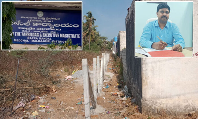 Officials fencing government land in Jawahar Nagar Narnia area