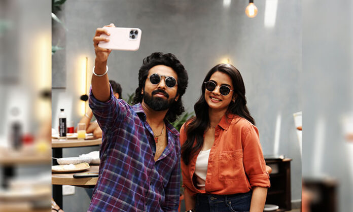 Vijay Deverakonda unveiling the Telugu promo of GV Prakash Kumar starrer Happy Raj