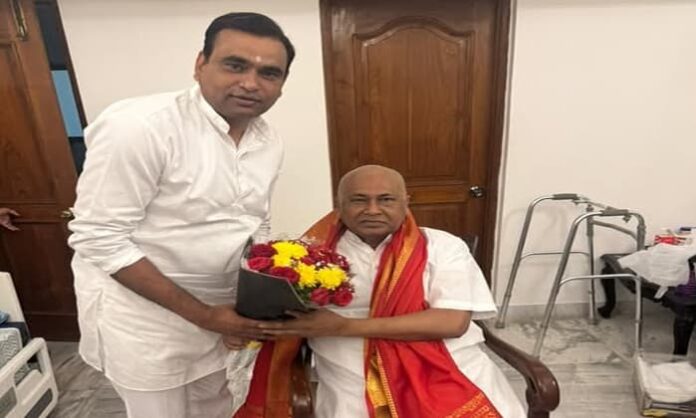 mp chamala in janareddy house