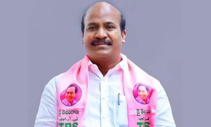 SIT issues notice to former Nakrekal MLA Chirumarthi Lingaiah in phone tapping case.