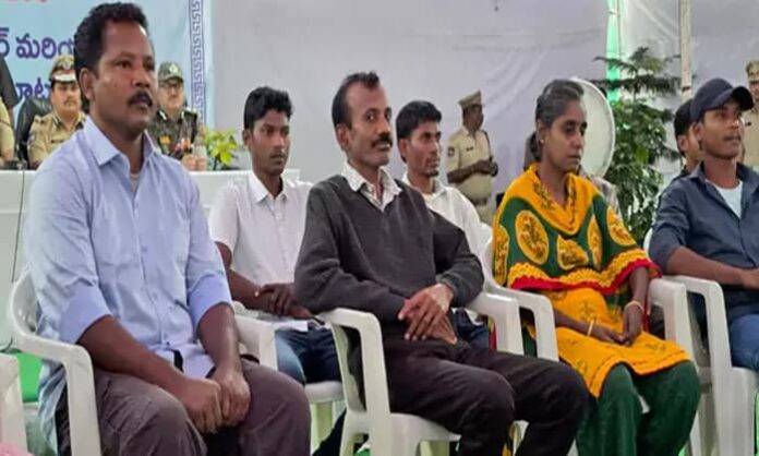 maoist key leader barse deva and others surrender