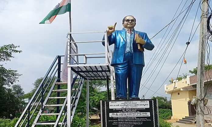 We should follow in the footsteps of the great