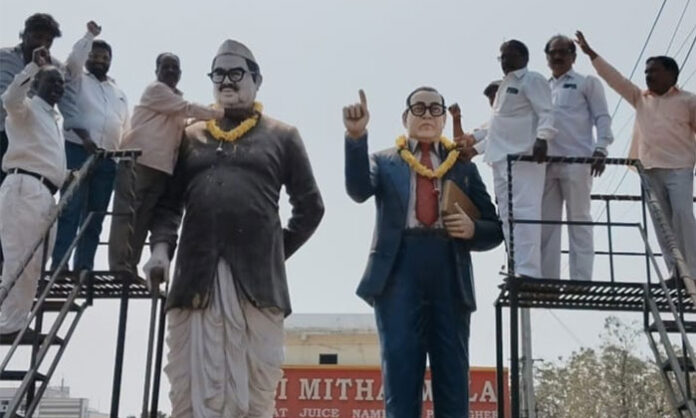 Participants attend 80th Gyanmala program organized by Indian Constitution Preservation Committee at Jawahar Nagar discussing constitutional rights and social justice