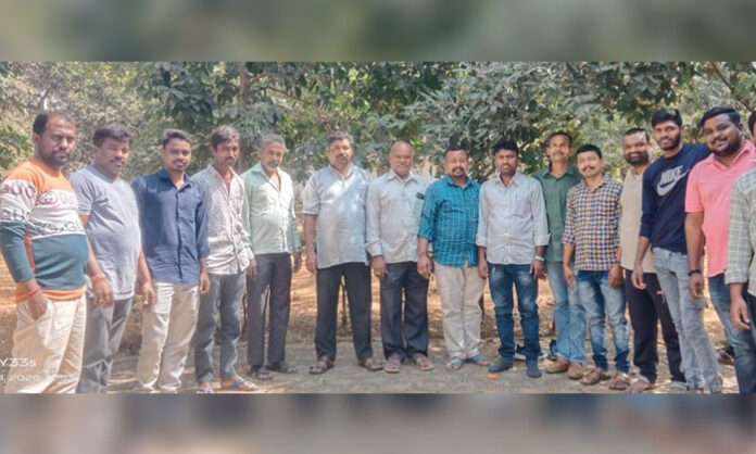 Members of Addagutta Dhobi Association during the election meeting where Narsing Rao was elected president