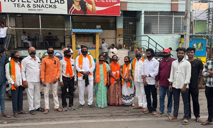 BJP leaders and workers staging a protest over the arrest of N. Ramchandra Rao in Telangana