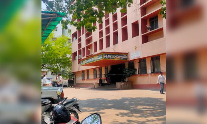 Medical Lab Technicians Association protesting alleged corruption in Biochemist promotions under Telangana Directorate of Medical Education