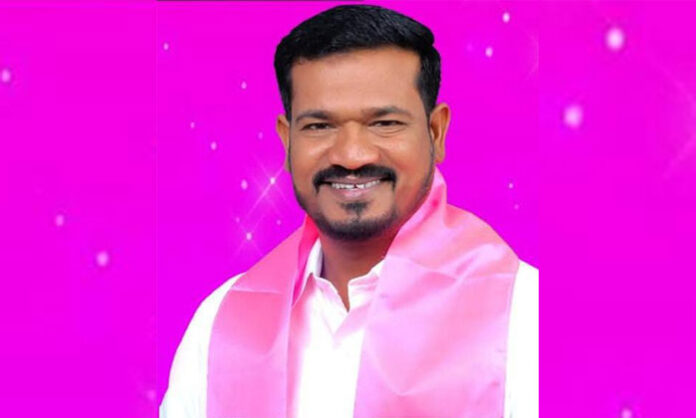 Former councillor Tudum Ganesh condemns Congress leaders attack on BRS leaders during Medchal municipal election campaign