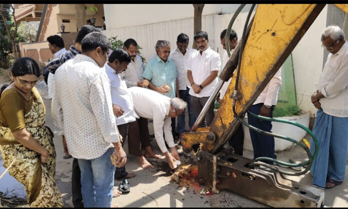 Corporator Pawan Kumar inaugurating development works in Kothapet division