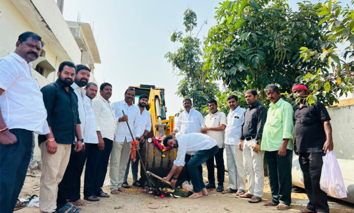Sarpanch Gubru Chauhan inaugurating underground drainage, CC roads and streetlights works in Chakalidani Gutta Thanda of Nandigama mandal