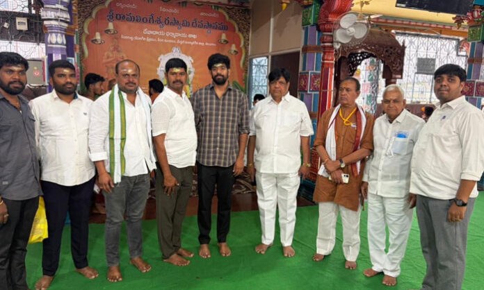 Manne Subramanyam Charitable Trust donates funds and essentials at Keesaragutta Temple