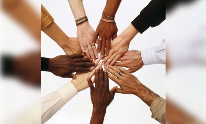 Inspirational message explaining equality and unity in society using the example of five fingers working together