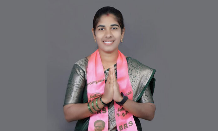 Lavudya Sridevi elected as chairperson of Yellampet municipality