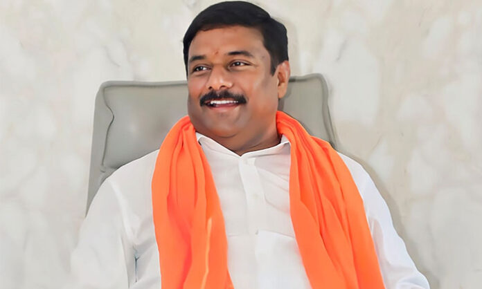 BJLP MLA Yeleti Maheswar Reddy calls for a Nirmal Bandh protesting attacks on Dr Santosh Raju and police inaction in Nirmal, Telangana.