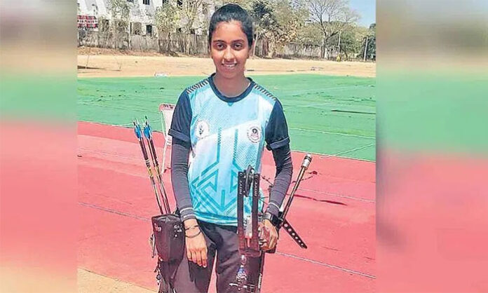 Engineering student Hansika Rao winning gold medal at CM Cup state level archery competition