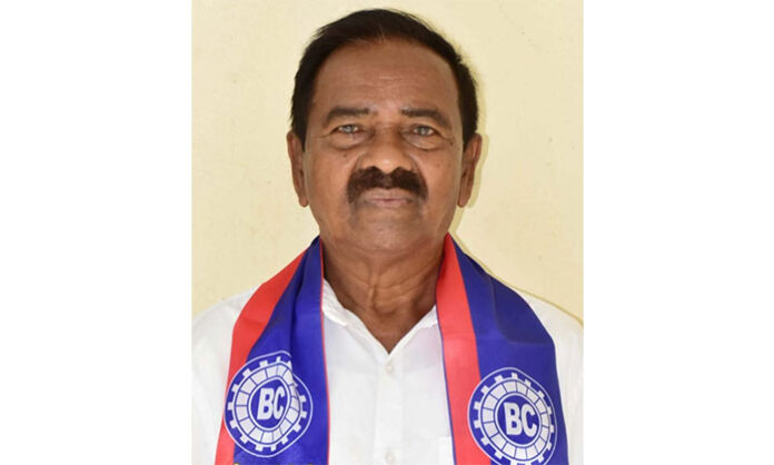 Tatipamula Venkatramulu addressing media demanding BC Protection Act in Telangana