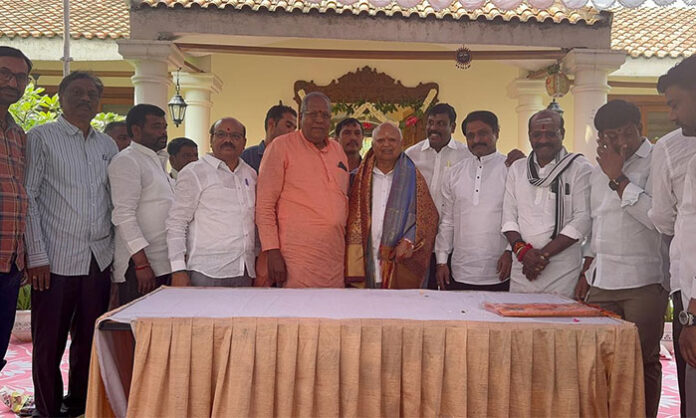 BJP leaders and local representatives extend birthday wishes to former Home Minister Devender Goud