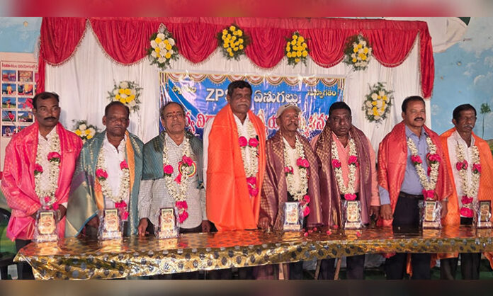2001–2002 batch alumni reunion at Zilla Parishad High School in Enugal