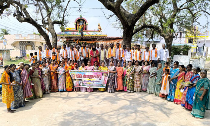 Devotees in Mangol village prepare hand-peeled rice grains (‘Goti Talambralu’) for the celestial wedding of Lord Rama and Goddess Sita at Bhadrachalam.