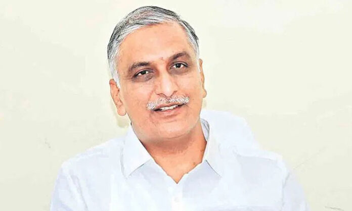 BRS Deputy Floor Leader Harish Rao inaugurating maize and sunflower procurement centers at Siddipet Agricultural Market, emphasizing farmer support and benefits of Kaleshwaram Project.