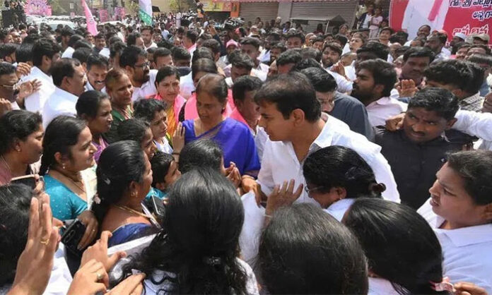 K. T. Rama Rao assures Musi victims that Bharat Rashtra Samithi will stand by them to protect lands and houses
